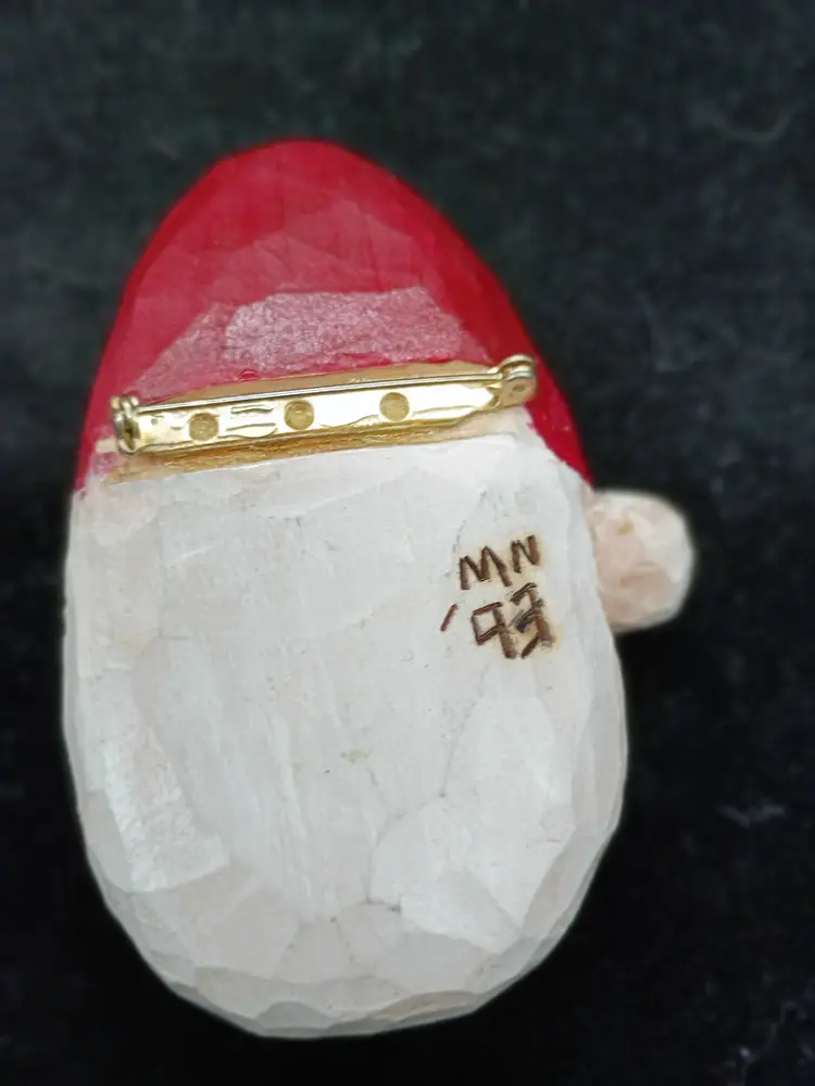 Hand Carved Wooden Folk Art Primitive Santa Head Brooch Pin Signed Vintage