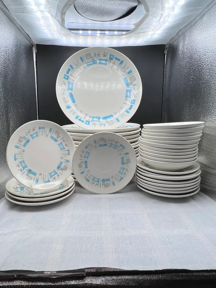 Vintage Blue Heaven Dishes
Made By The Royal China Company 
Sold Individually, Or I Will Sell As A Lot If Interested. 
Reasonable Offers Accepted