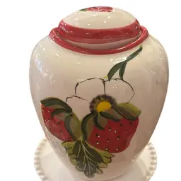 WORLD TRAVELER CASA PRIMAVERA LARGE STRAWBERRY COOKIE/ TREAT JAR