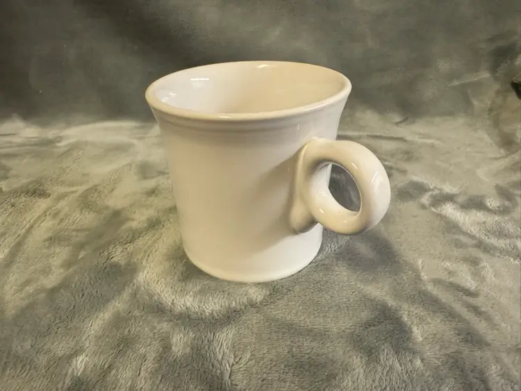 8 Avail Fiesta Fiestaware Homer Laughlin White Coffee Mugs Cups Tom & Jerry O