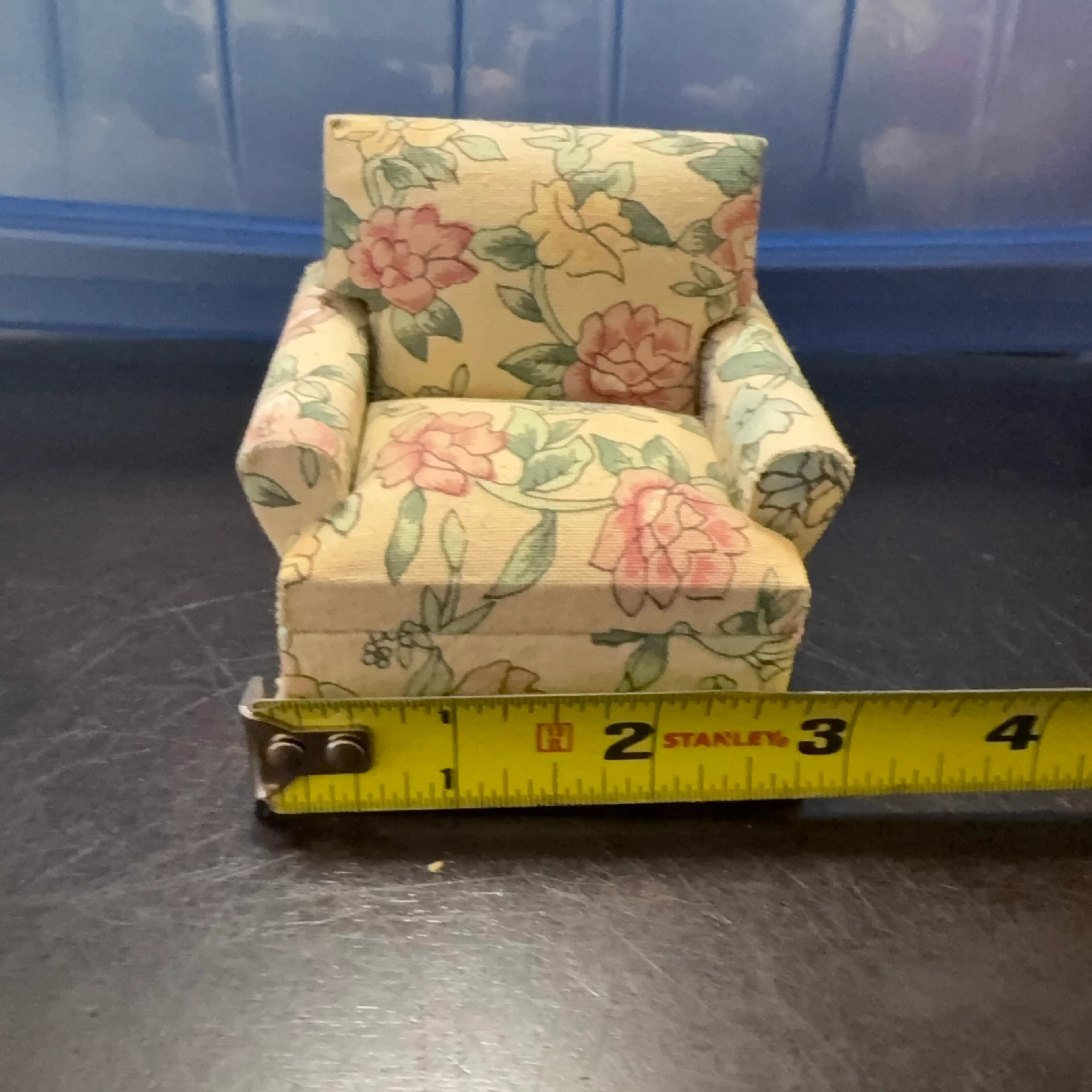 Image 4 of 6