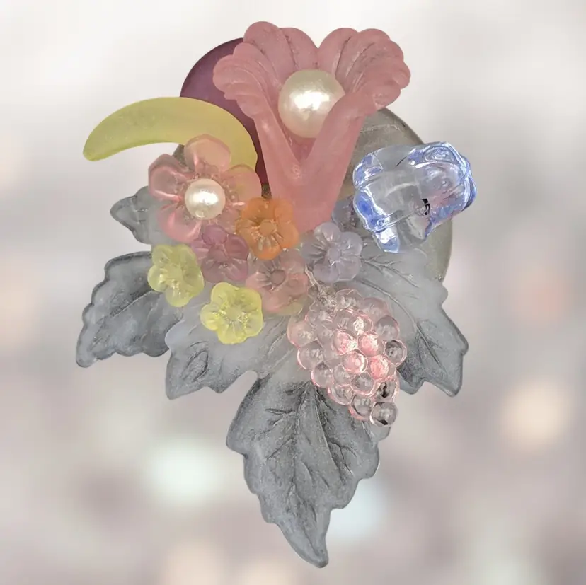 Vtg Pastel Molded Plastic Fruit Salad Trumpet Flower Faux Pearls Brooch Pin