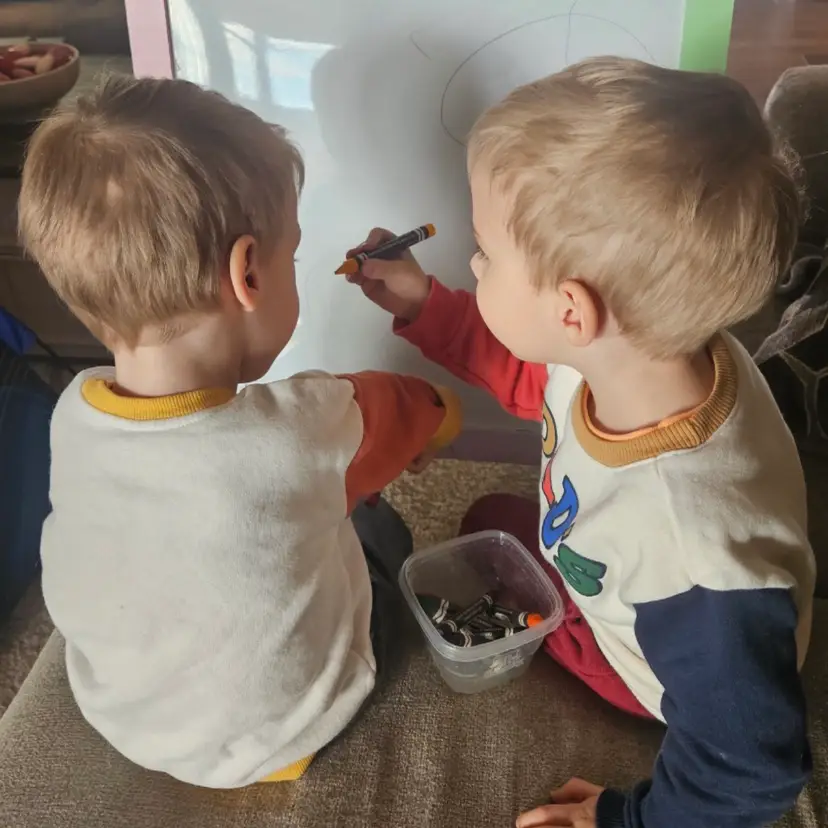 Lane & Lincoln’s Crayon & Notebook Fund