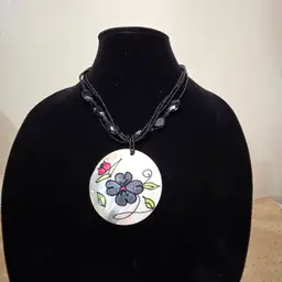# 045 Hand Painted Floral Mother Of Pearl Disc Necklace