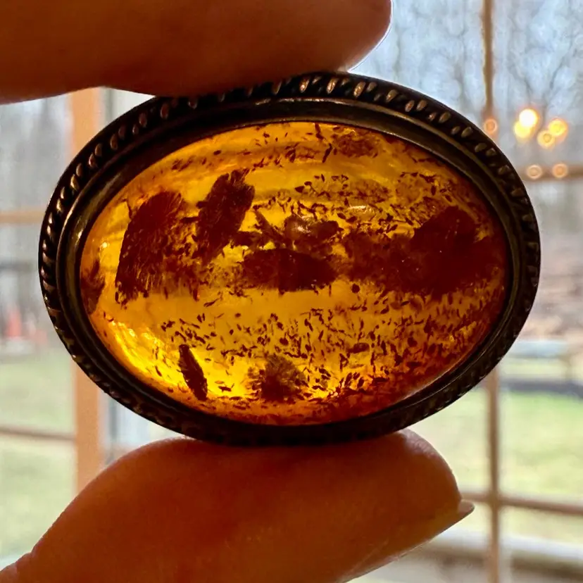 Vintage Russian Baltic Amber Cabochon Brooch w/ Rope Detail & Inclusions 1.30”, 10.5g