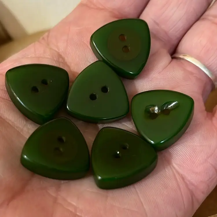 6 Green Bakelite 3/4” Vintage Buttons Tested