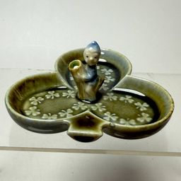 Vintage Irish Porcelain Wade Coarmagh Pixie Gnome Sprite Elf Shamrock Trinket Ring Pin Dish