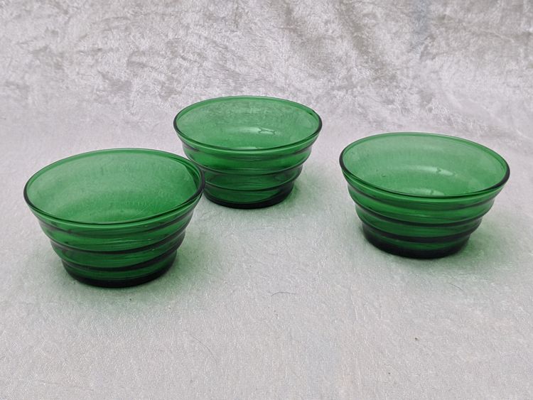 3 Anchor Hocking Emerald Green Dessert Custard Cup Berry Bowl Whirley Twirly Rings Pattern Kitchen Grandmas Forest Ice Cream