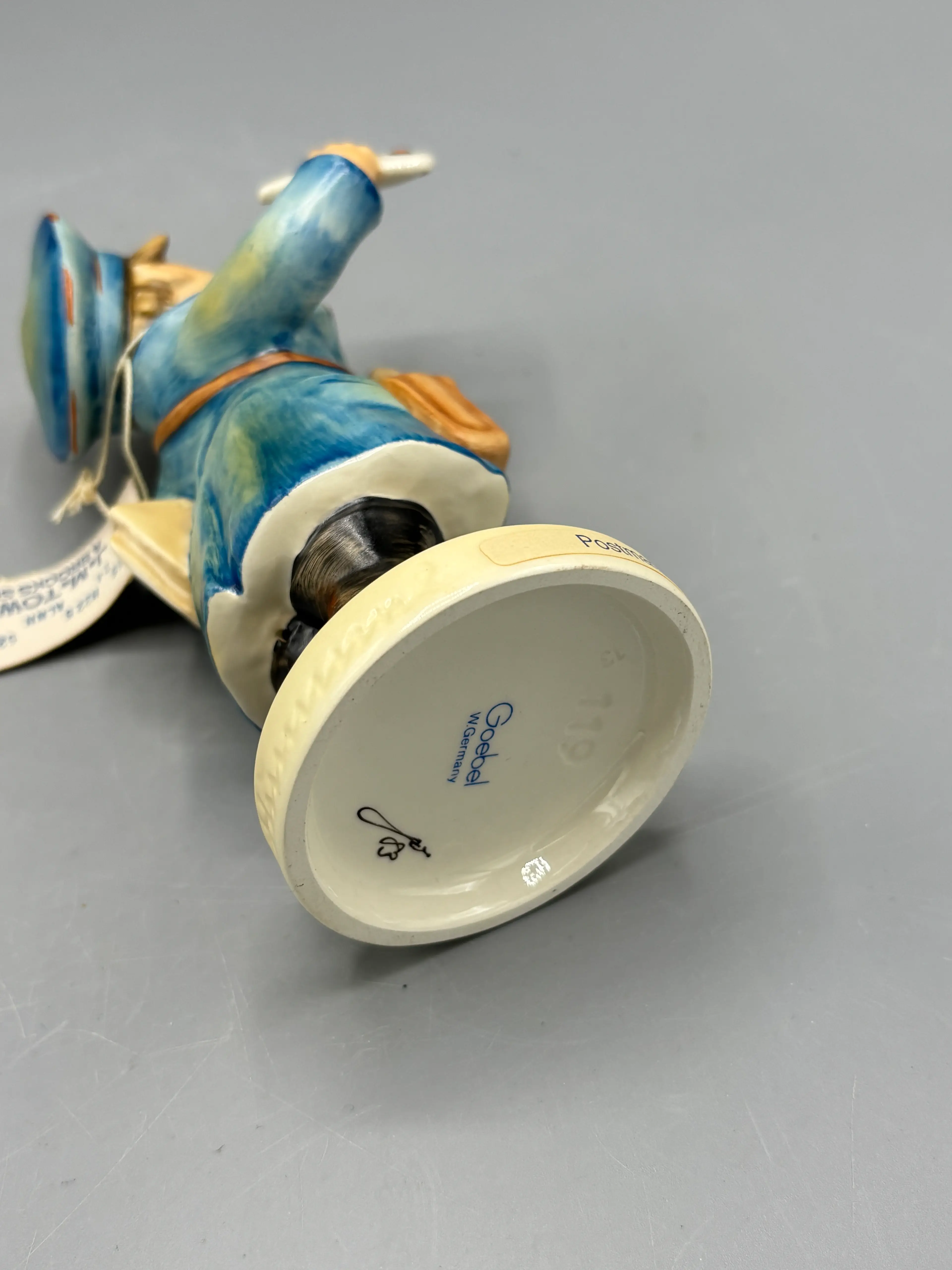 Image 2 of 6