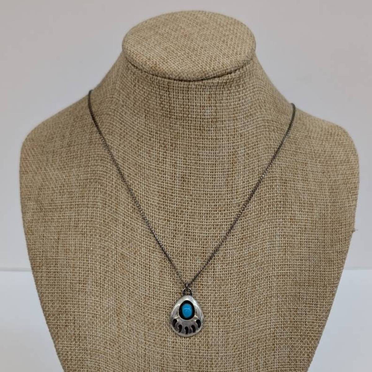 Niknax · Vintage Sterling Silver Navajo Bear Paw Turquoise Necklace ...