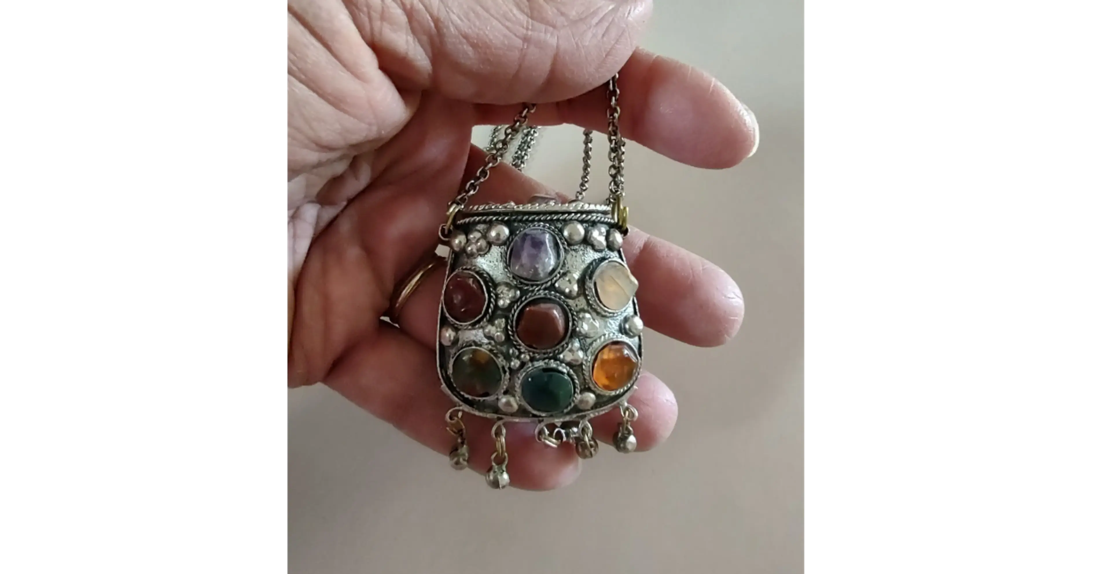 Image 4 of 6
