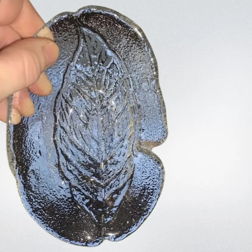 Leaf Design Pressed Cut Glass Snack Nut Candy Dishes (4) Clear Oval Shaped