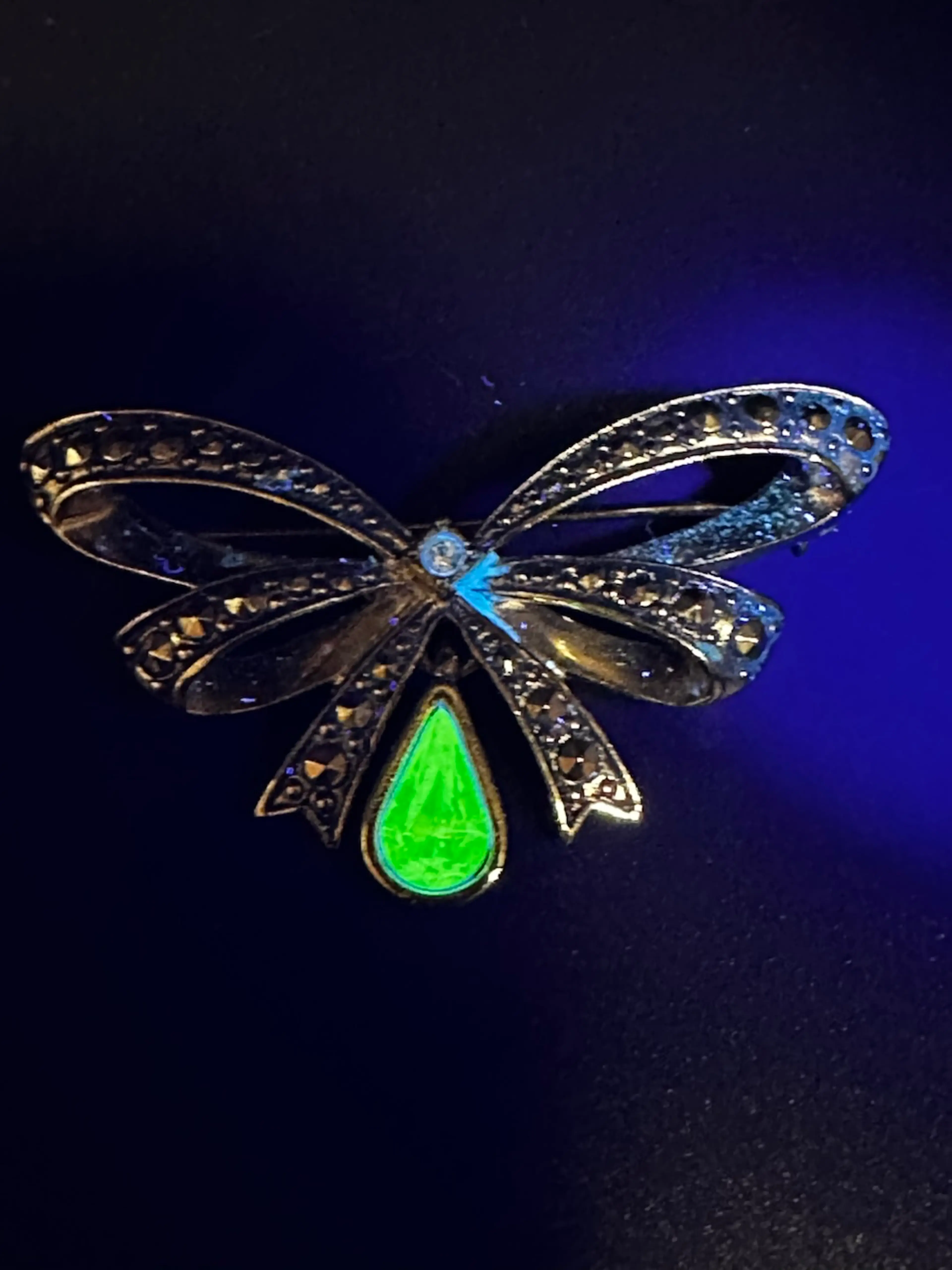 Image 4 of 4