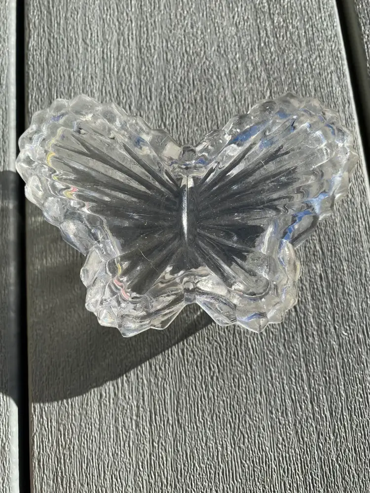 CRYSTAL BUTTERFLY TRINKET DISH OR JEWELRY BOX