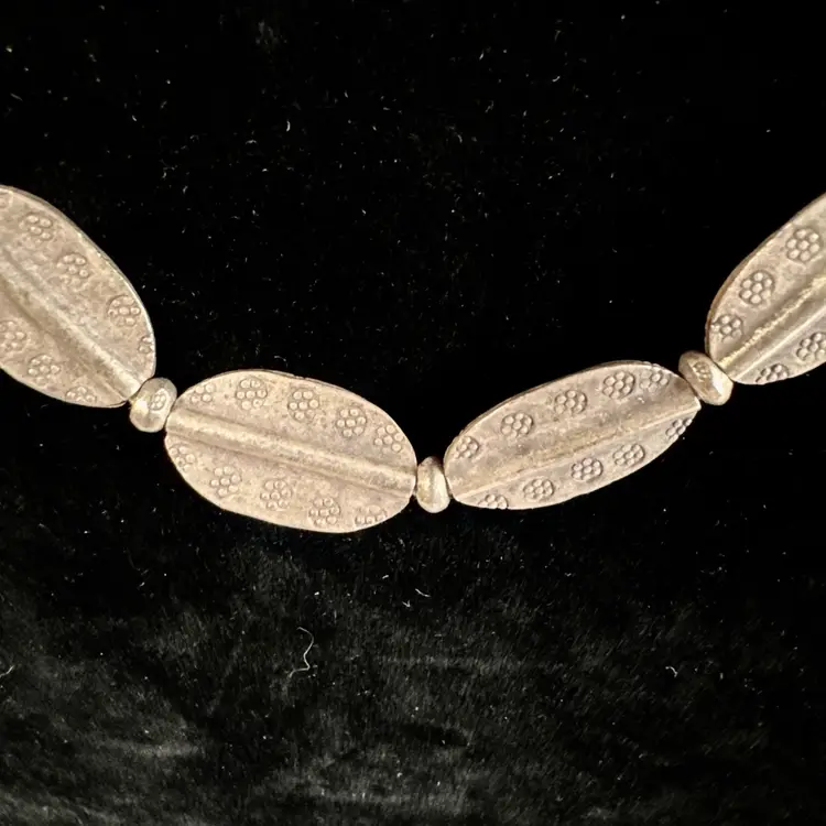 Vintage Handmade Sterling Silver Native American Floral Motif Bead Necklace