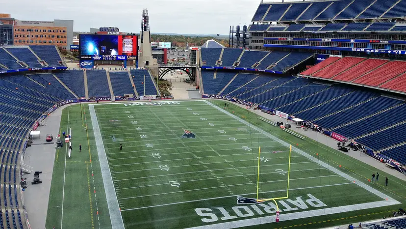 New England Patriots football card breaks and collector community