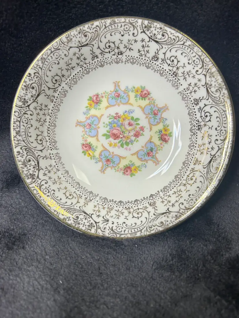 Vintage Parisian Center Royal China Santa Rosa 22k Gold Trim 4” Plate Made In US