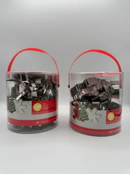 Wilton Holiday Cookie Cutter 18 Piece Set Stainless Steel Set Of 2