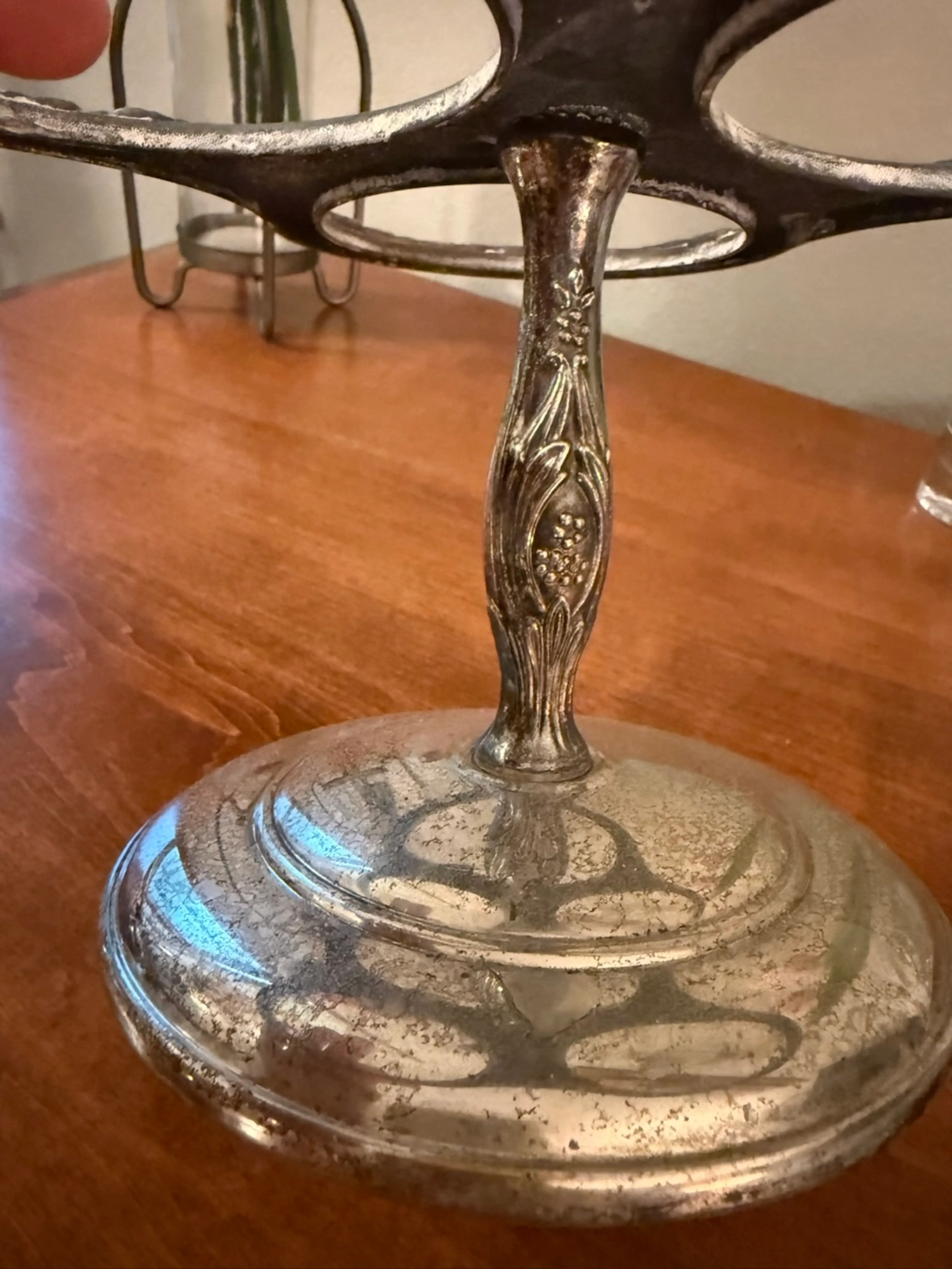 Image 4 of 5