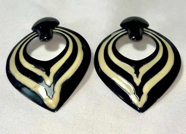 Vintage Metal Pierced Earrings