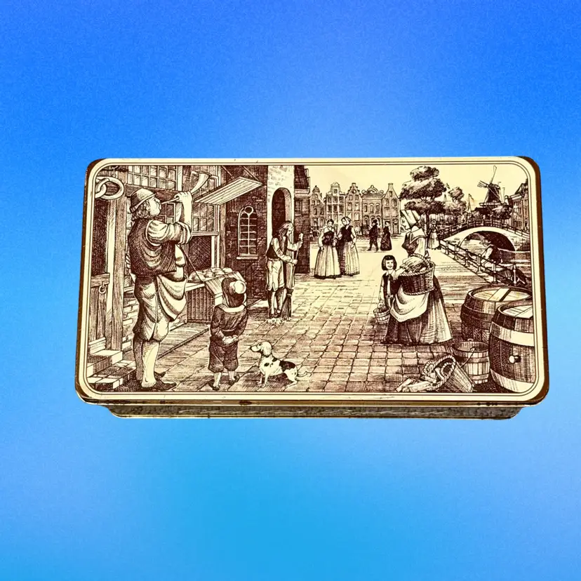 🫣kEeP sWiPiNg🫣 Vintage Charles Bakerji Holland Illustrated Hinged Lid Tin **STUFFED** w Sewing Crafting Supplies