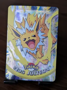Jolteon #135 Pokemon 2000 Topps TV