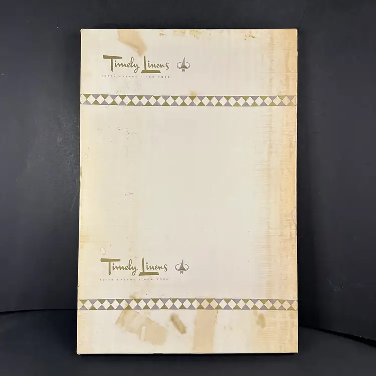 Vintage Timely Linens 4 Placemat and 4 Napkins Set, Fall Leaves Linen