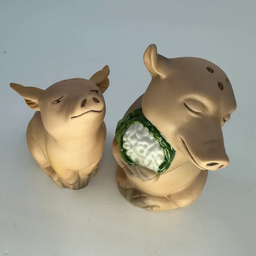 Franklin Mint 1987 Noahs Ark Theme Pig Salt & Pepper Shakers