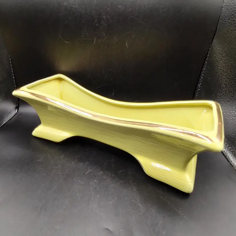 Vtg Mid Century Modern Ceramic Lime Green Planter
