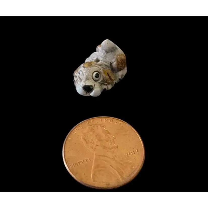 #06- Vintage  Animal Sculpture Figurine/Bead Made In Ecuador Hand Made As Pictured