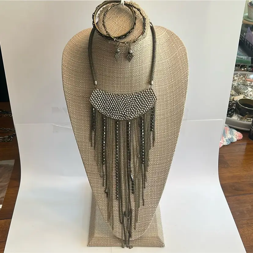 #14 - Long Tassel Bib Lot