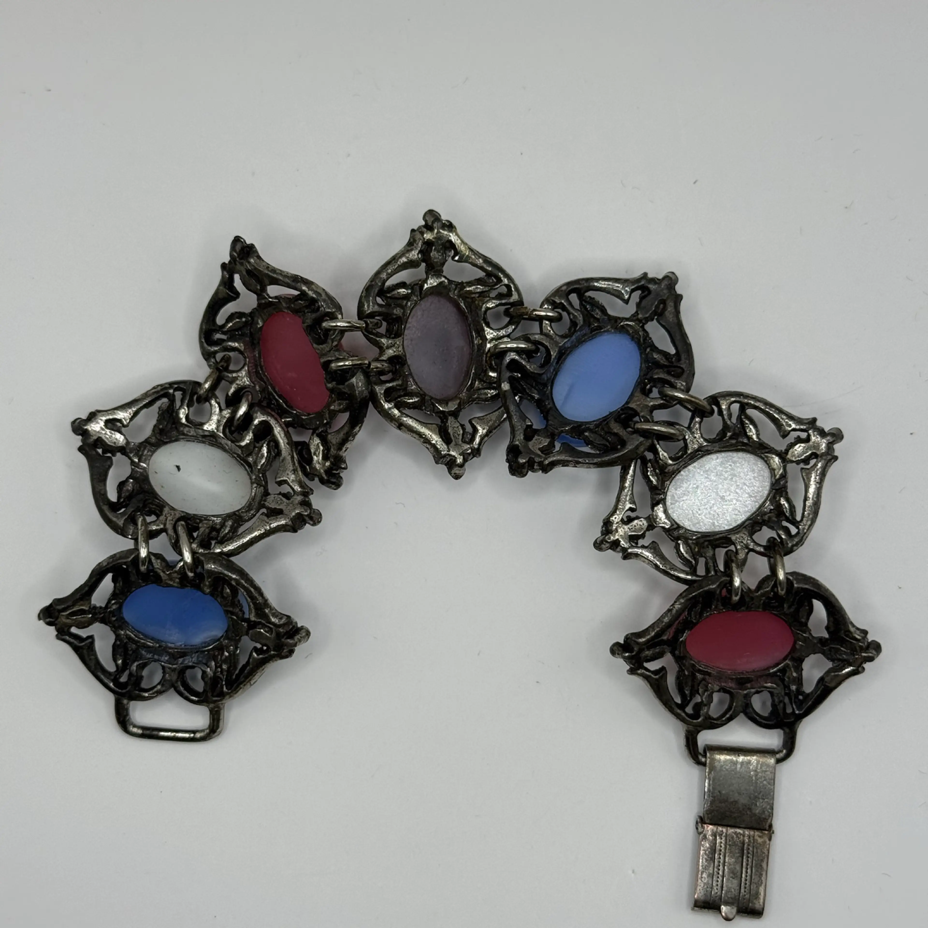 Image 4 of 4