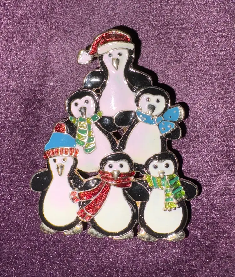 Vintage Christmas Brooch With Six Stacked Snowmen Wearing Colorful Hat And Scarf ~ Gold Tone
