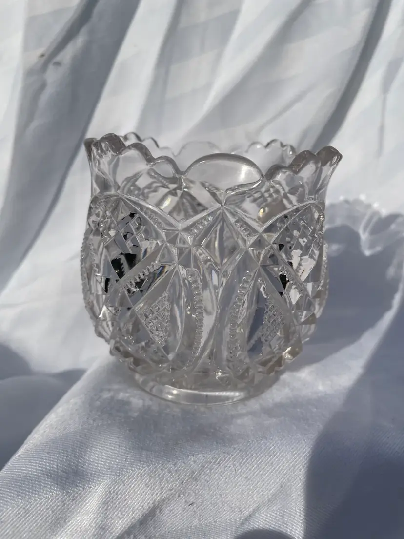Vintage Pressed Glass Rose Bowl/ Vase