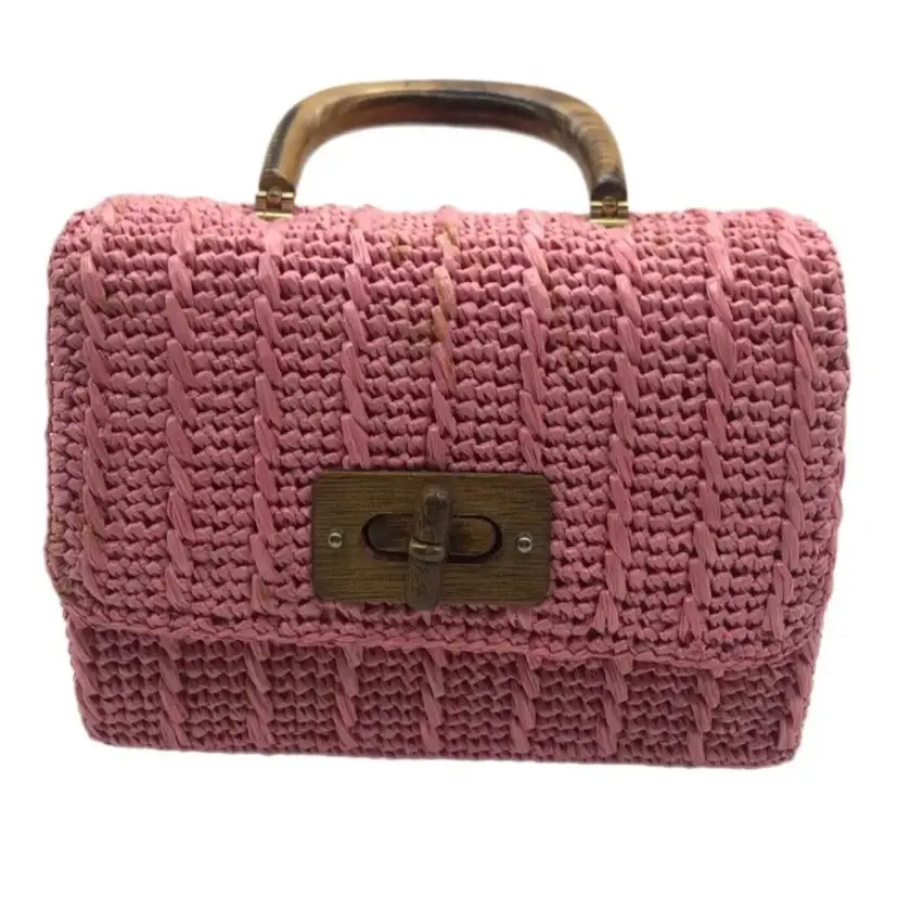 Dayne Taylor Japan Pink Raffia Handbag Wood handle Wood Closure 1960s Vintage