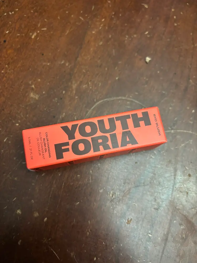 Youth Foria Blush Chemically Reacts To The Skin Color Byo Blush $42 Retail