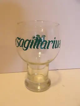 + * Vintage Sagittarius Large Glass Goblet 24 Ounces with Green Zodiac Archer