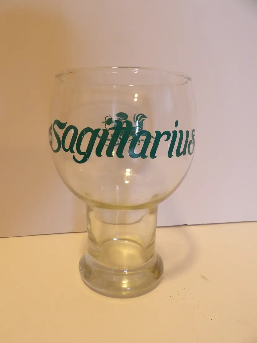 + * Vintage Sagittarius Large Glass Goblet 24 Ounces with Green Zodiac Archer