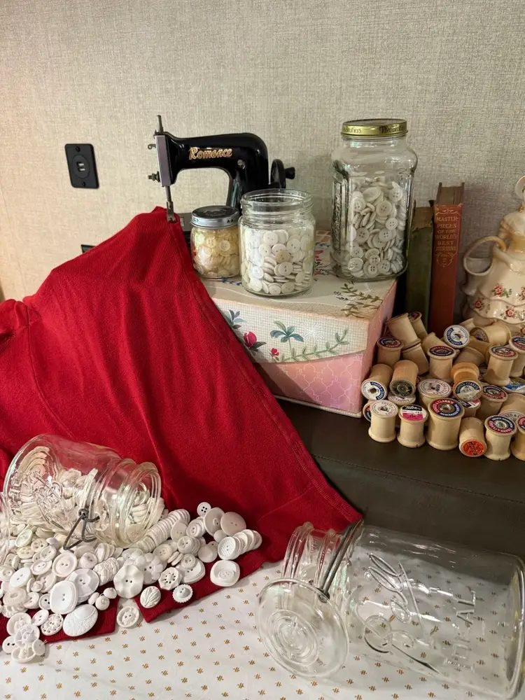 Antique & Mid Century BUTTONS! Sewing Galore!