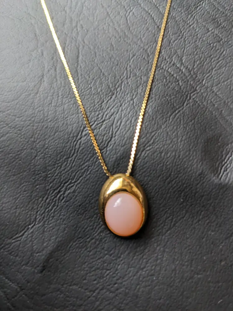 Trifari Signed Pink Oval Cabochon Gold Tone Necklace