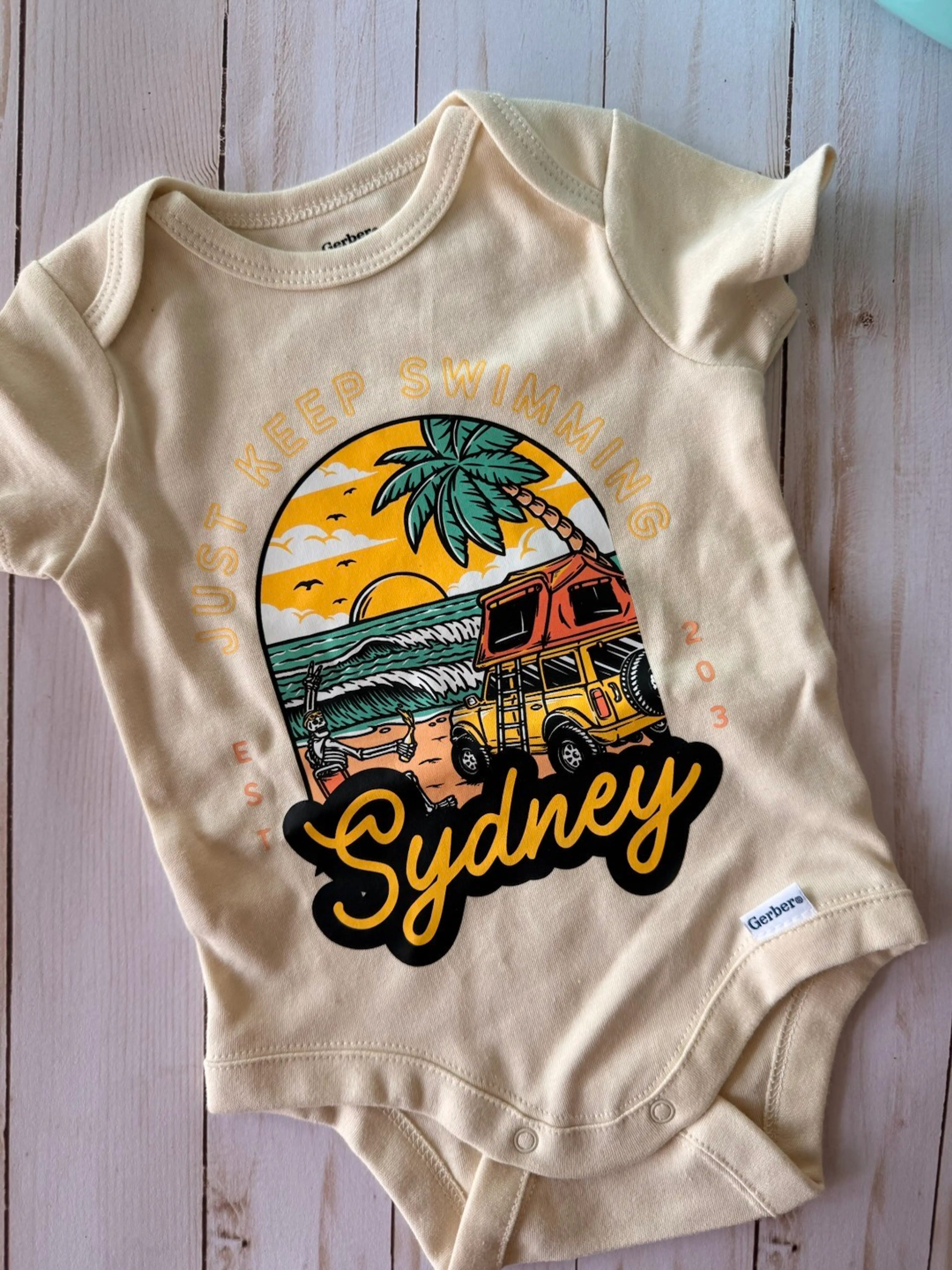 0-3 Month Gerber Onesie Finsing Nemo Inspired Bin 2