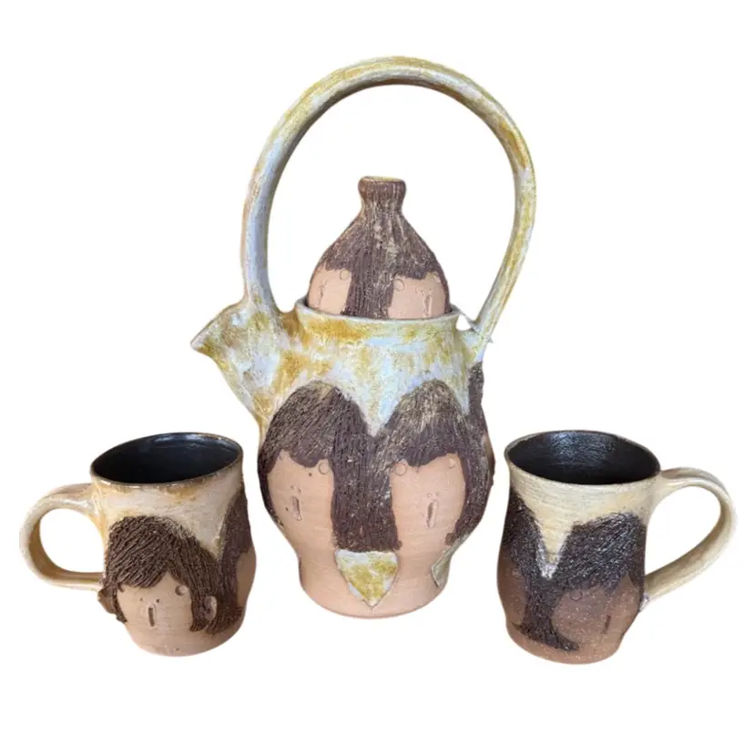 Heidi Anderson California Studio Pottery Face Tea Pot And Two Mugs
