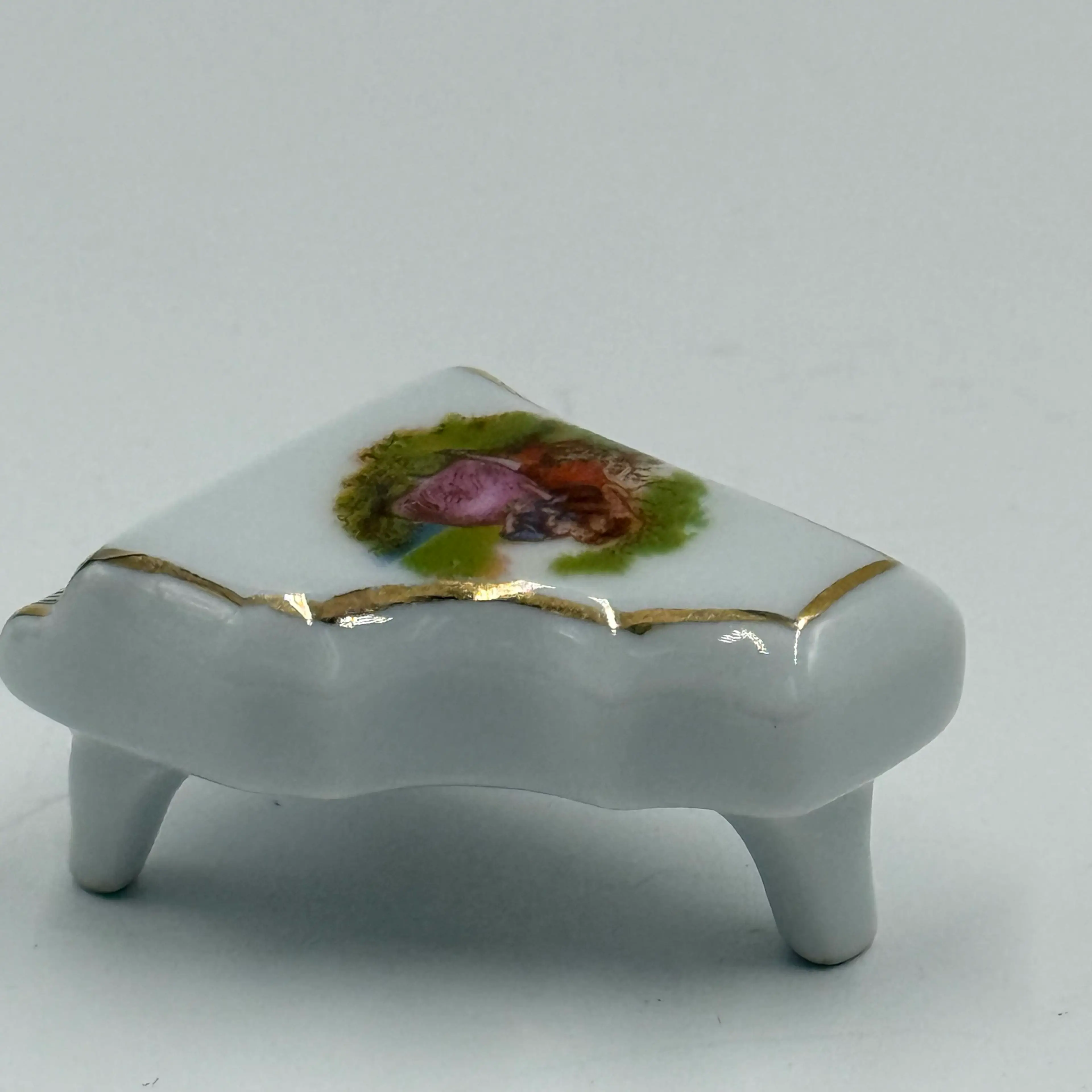 Image 3 of 8