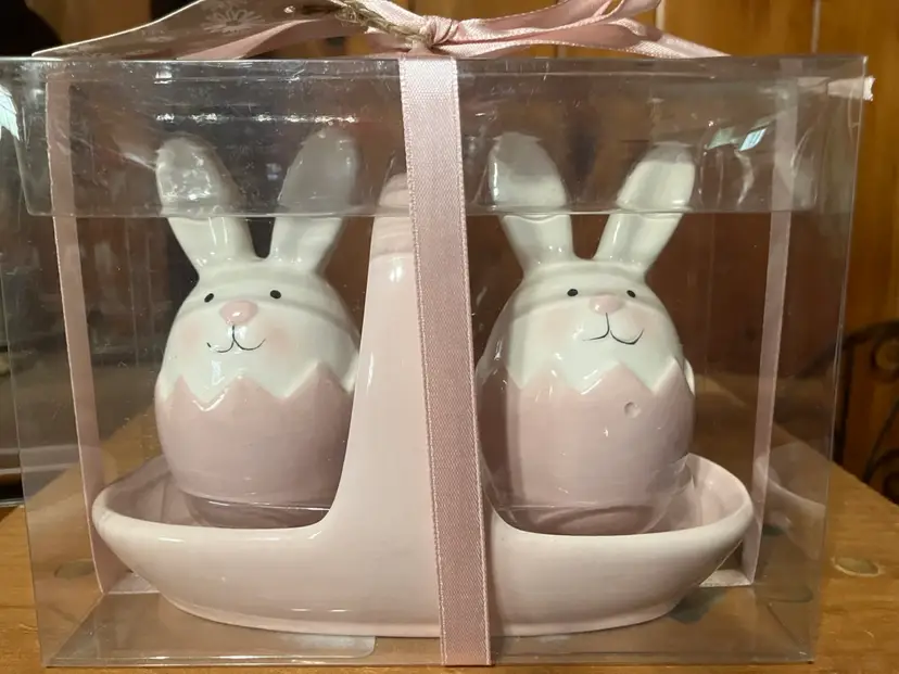 Bunny Rabbit Salt & Pepper Shakers With Tray/Basket NEW IN PACKAGE