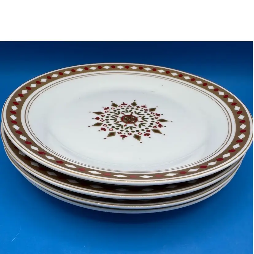 Pier One Nordic Snowflake Holiday Plates Set Of 4 7 1/2” EUC