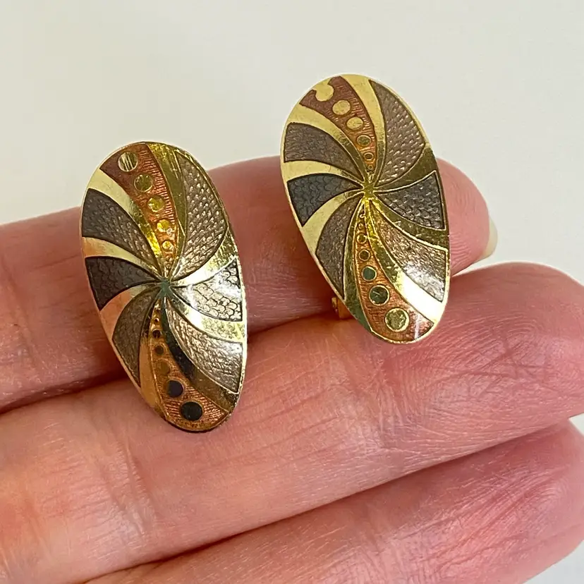 #02 Vintage Spanish Damascene Earrings Gold Tone Swirl Enamel Clip Post 1” Modernist