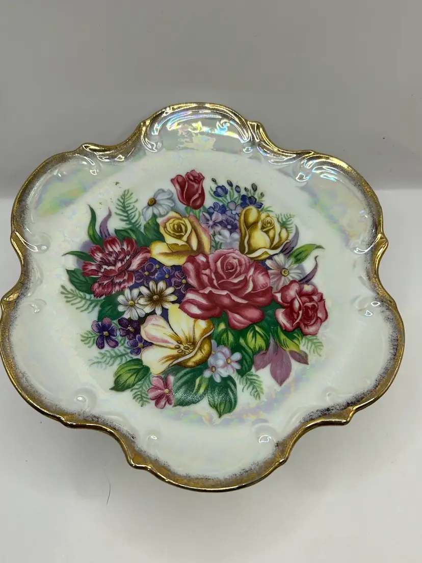 Lipper & Mann Pedestal Iridescent Floral Stand 8 1/4 Dia X 3 1/4 H No Cond Issues