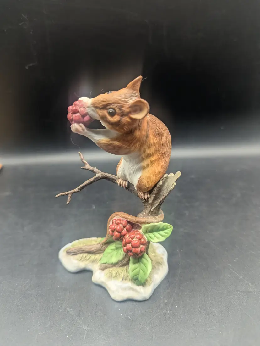 Beautiful Whimsical 1993 Lenox “Nature’s Reward” White-Footed Mouse Figurine