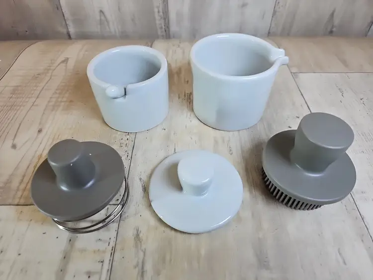 Lot of 6 NIB Oil Holder, Silicone Basting Brush, Covered Salt Pig Holder & Spoon 6pc Set