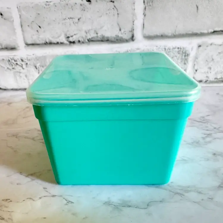 Vintage Turquoise Lidded Plastic Storage Container Foley Manufacturing Co